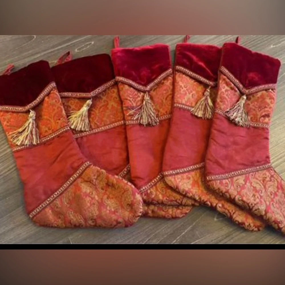 5 burgundy and gold stockings and matching tree skirt